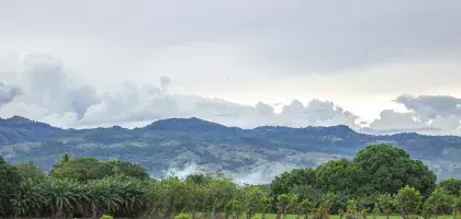 Alertas por incendios en las regiones Andina y Caribe, y por deslizamientos en el Pacífico y los Piedemontes Llanero y Amazónico
