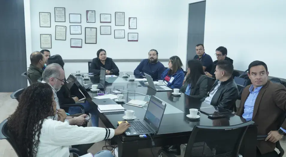 Ideam y Frontera Energy exploran alianzas estratégicas para fortalecer monitoreo del agua