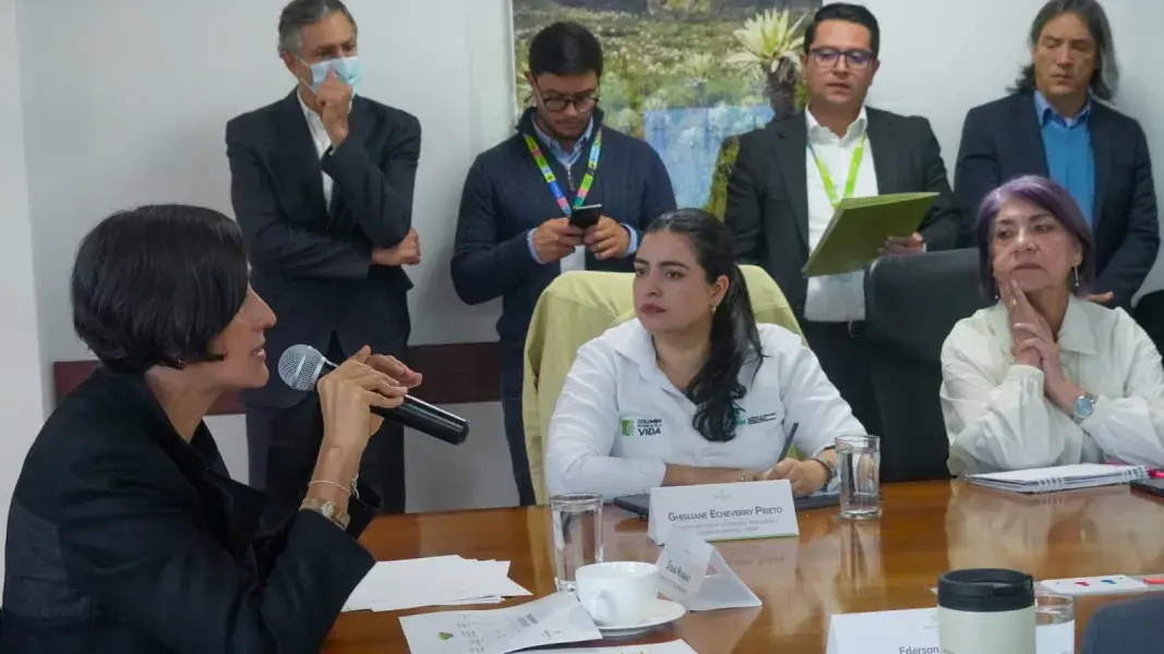 Gobierno Petro logra la mayor reducción de la deforestación en la historia de Colombia