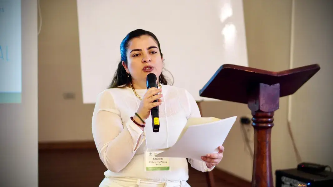 El Ideam lidera intercambio regional sobre monitoreo de bosques y carbono en Villa de Leyva.