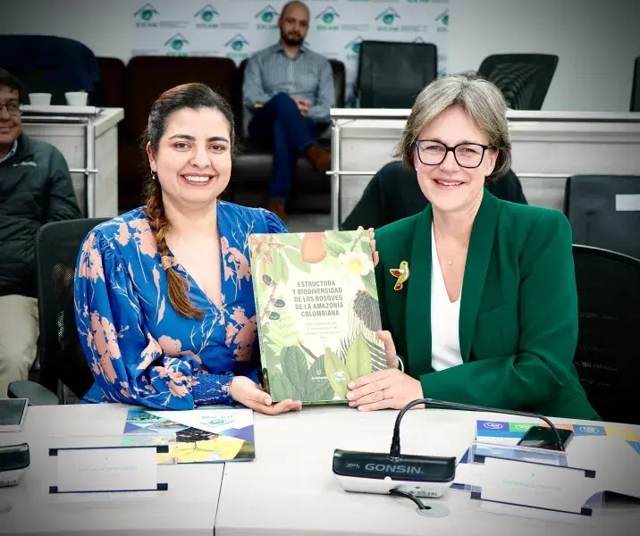 Delegación del Reino Unido visita el Ideam para para fortalecer la lucha contra la deforestación en Colombia